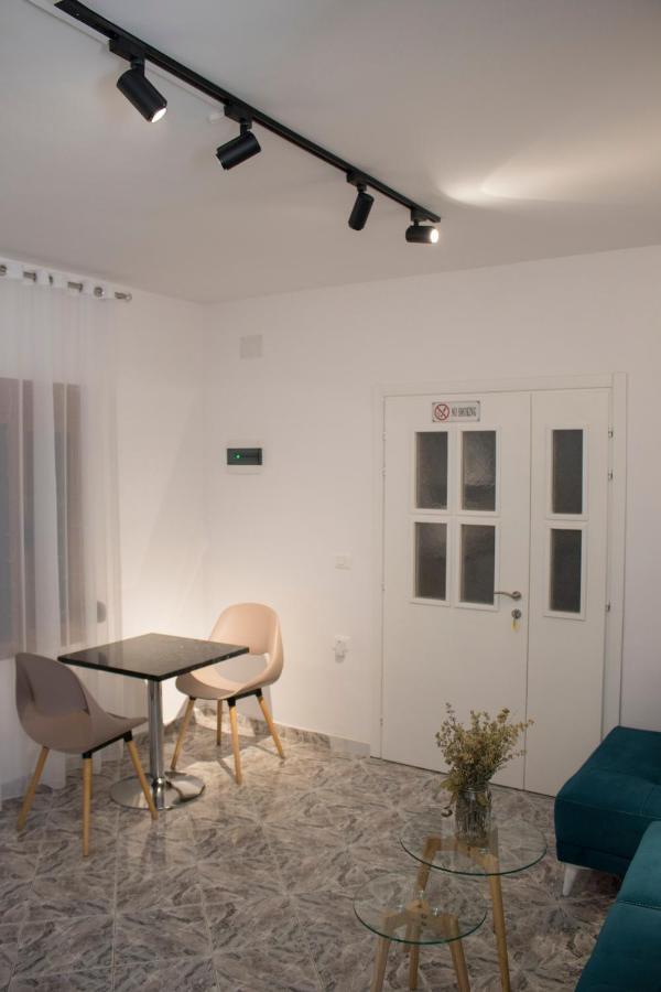 Vila Shehaj Luxury Apartman Vlora Kültér fotó